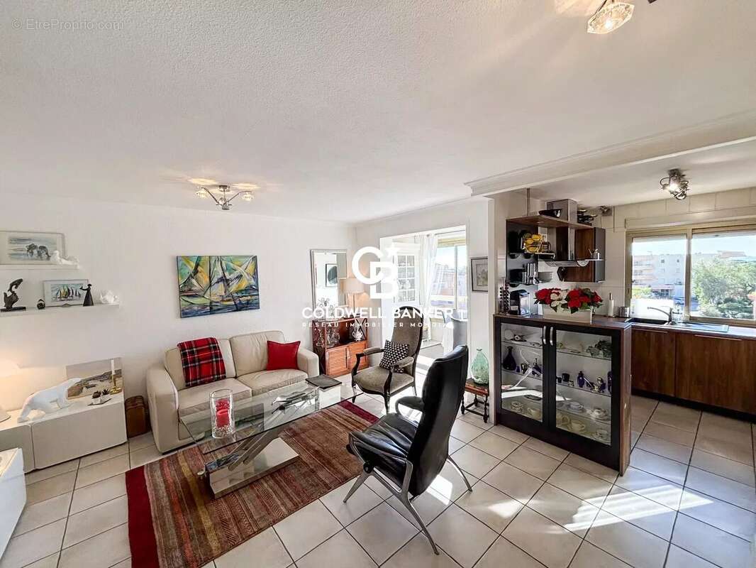 Appartement à LA LONDE-LES-MAURES