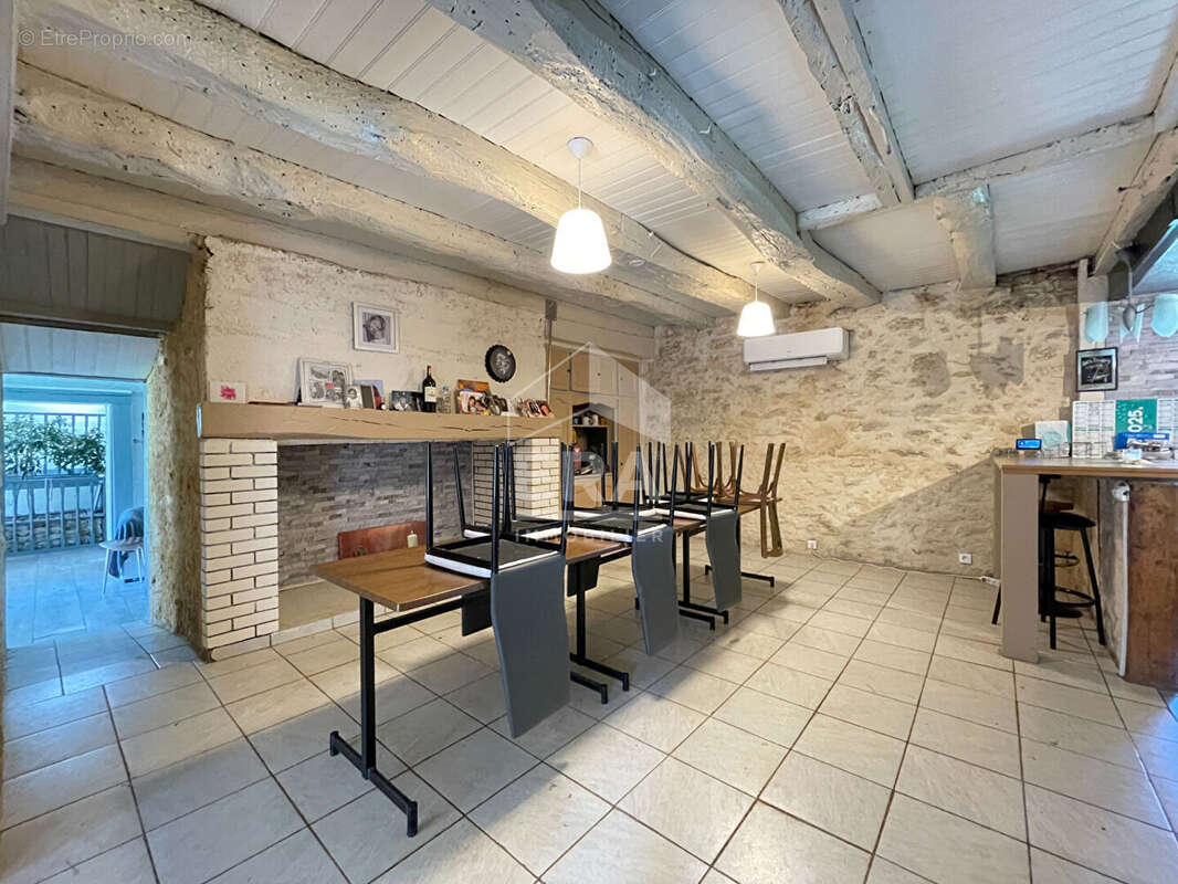 Maison à COULAURES