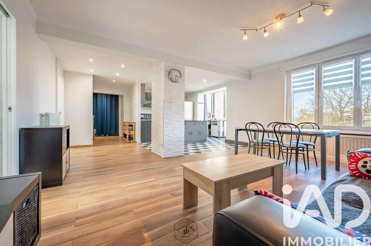 Photo 2 - Appartement à AUGNY