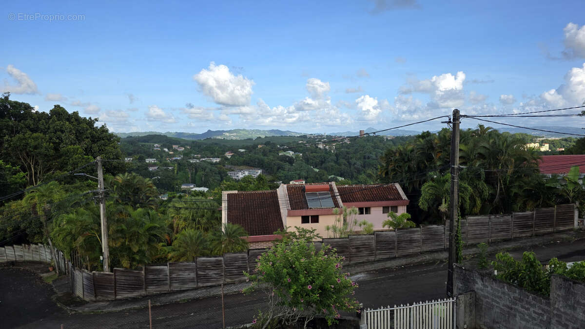 Maison à FORT-DE-FRANCE