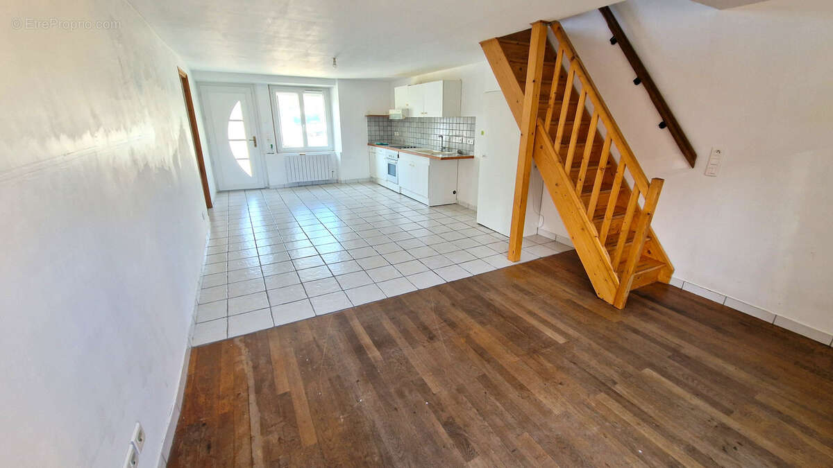 Appartement à SAINT-ALBAN-LEYSSE