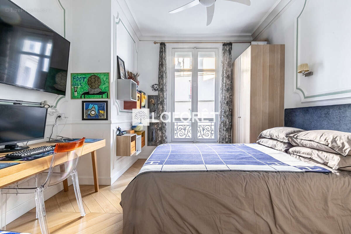 Appartement à PARIS-8E