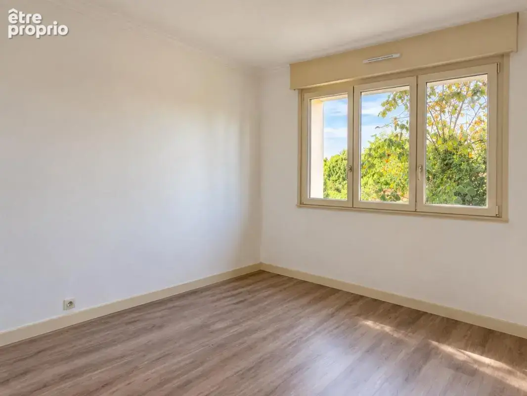 Maison individuelle, 3 chambres, sous-sol complet et jardin clos - photo 5