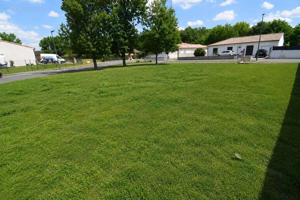 Montauban 82000,  Fonneuve Terrain  constructible et viabilisé - photo 7