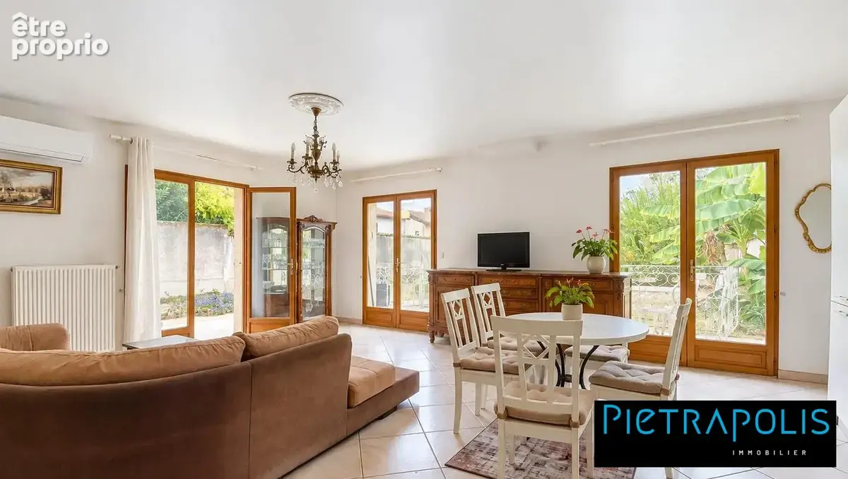 Photo Maison à Beynost au prix de 345 000€
