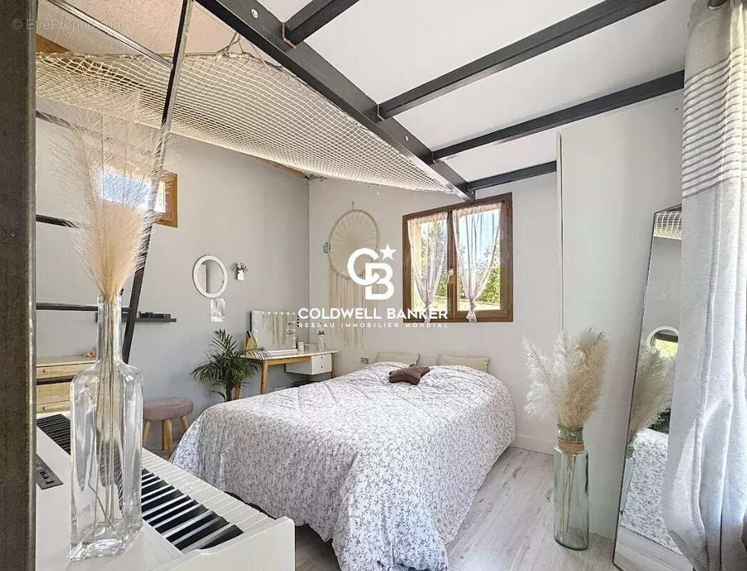 Maison à TOURRETTES