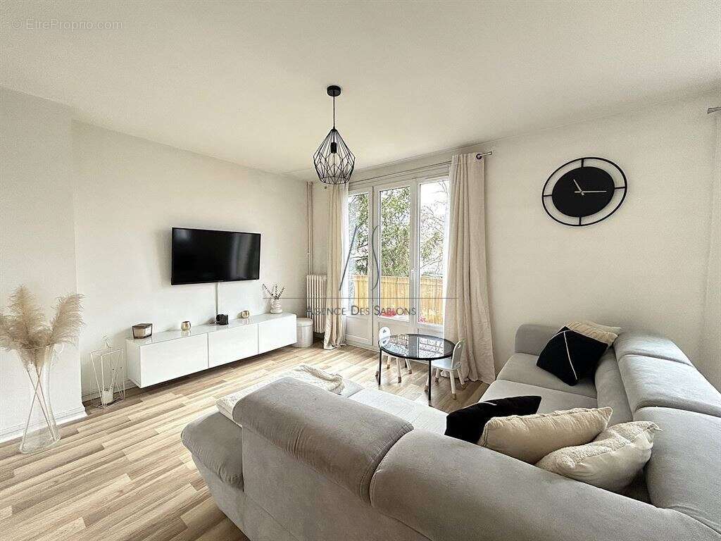 Appartement 67 m² à Montesson  - photo 2