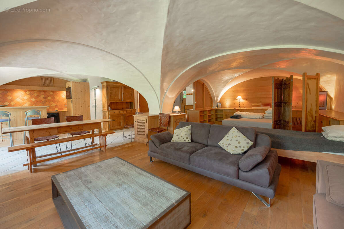 Appartement à LES ALLUES
