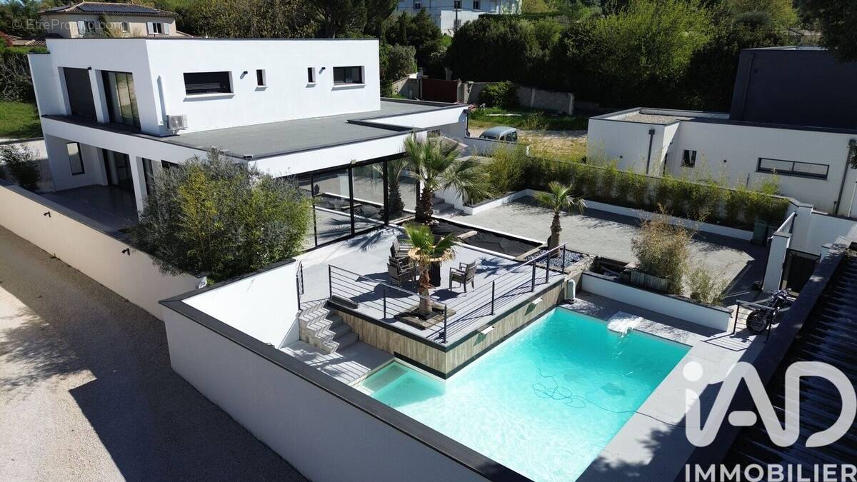 Photo 1 - Maison à MONTELIMAR