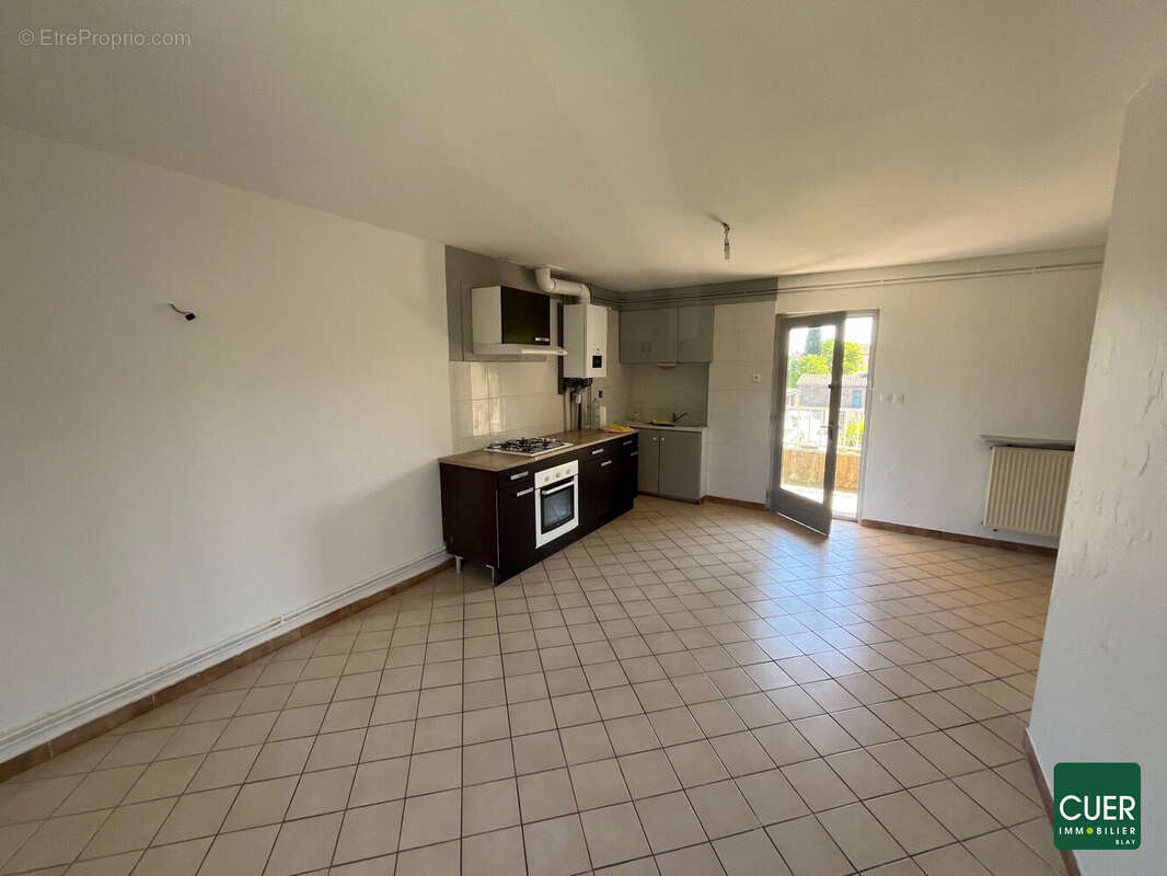 Appartement à LA ROCHE-DE-GLUN