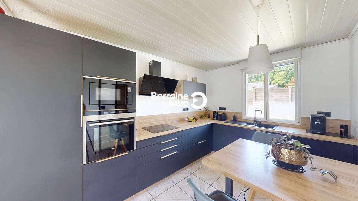 A vendre exclusivite proche landerneau - maison avec piscine garage jardin 5 chambres - photo 8