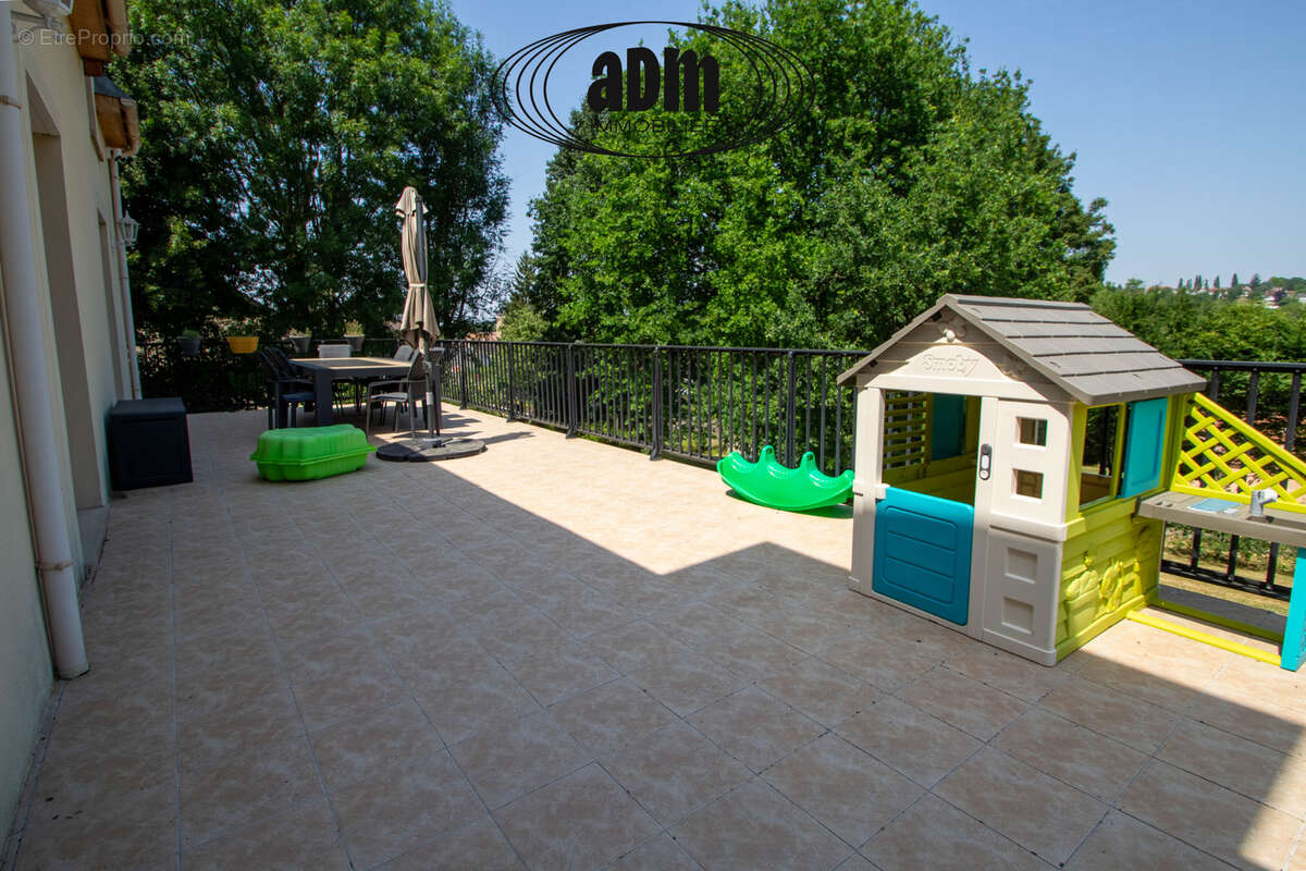 Pavillon de qualité de 180M2 au calme sur 2 500 m2 de terrain - photo 15