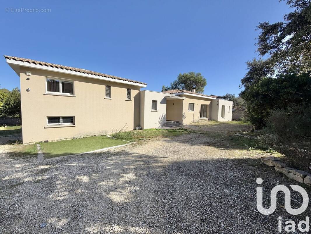 Photo 1 - Maison à NIMES
