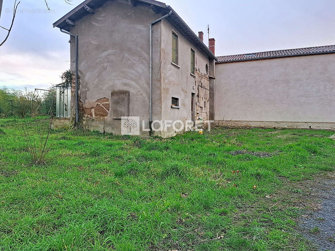 Maison à TAPONAS