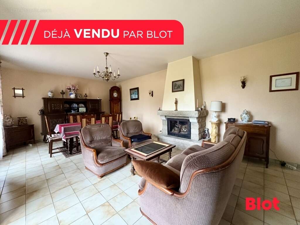 Maison à MONTFORT-SUR-MEU