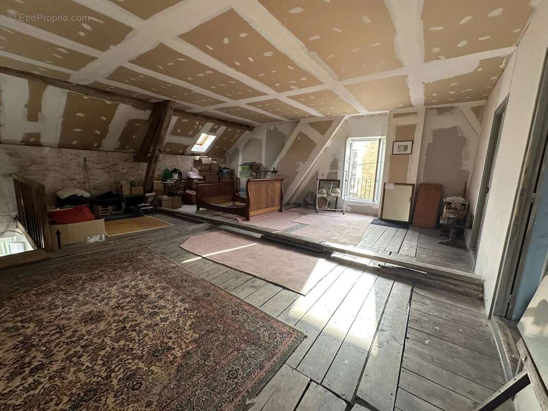 Maison à COULOMMIERS