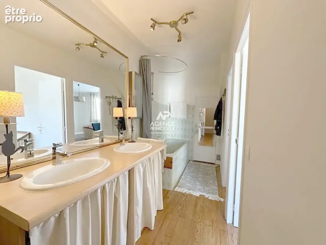 CHAVILLE Rive Droite- Foret des fausses reposes - Maison de 7 pièces au calme d'une impasse. - photo 11