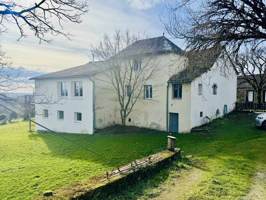 Maison à LA SALVETAT-PEYRALES