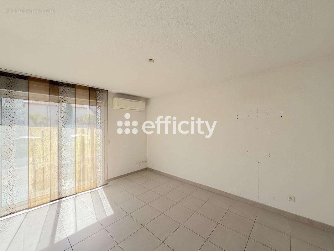 Maison 86 m² à Cournonsec  - photo 13