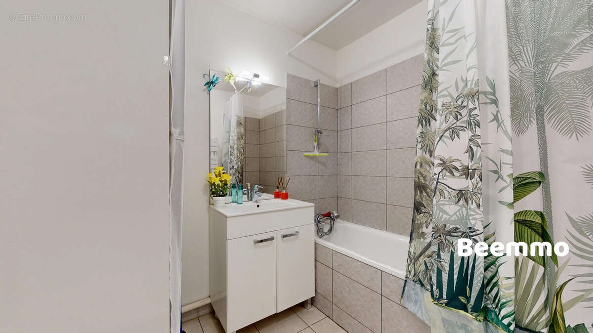 Appartement à NANTERRE