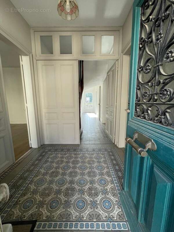 Maison 166 m² à Etreux  - photo 3