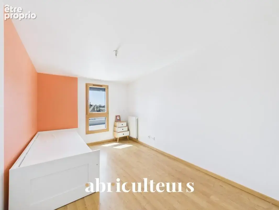 Grande maison d'architecte de 219M2 - DPE C - Jardin - 5 chambres - Mobilier sur-mesure - Un garage/buanderie - 2 parking - Rezé - photo 13