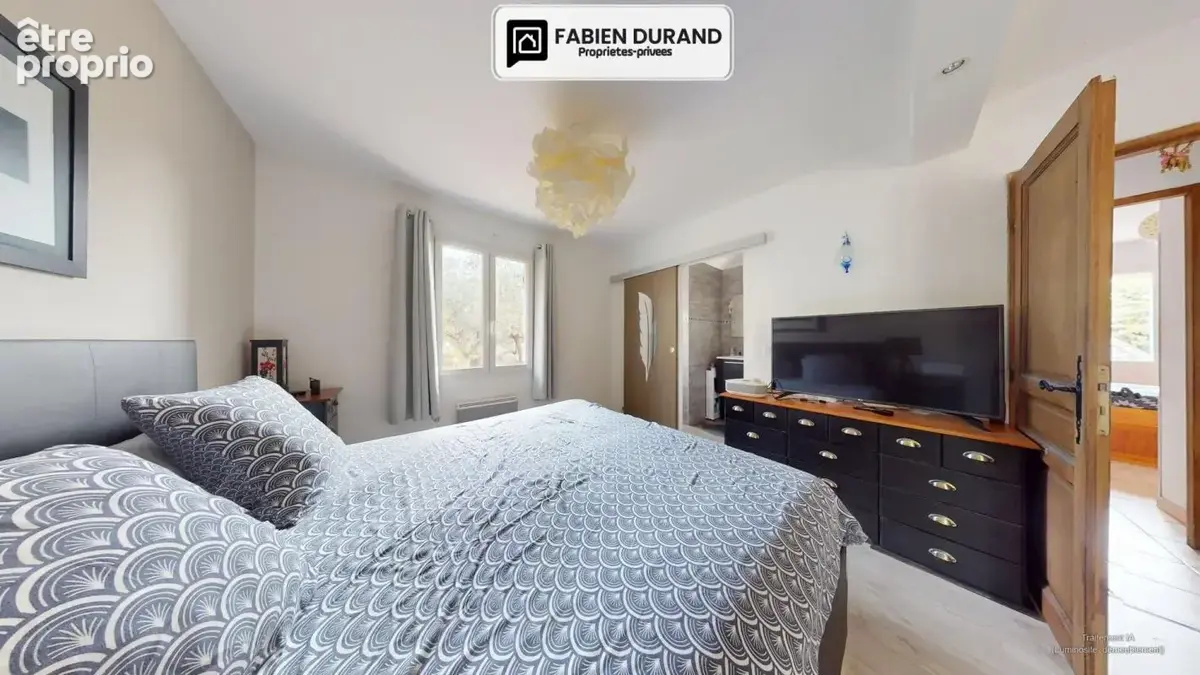 Maison plain-pied 3 ch + t2 independant + ateliers - photo 9