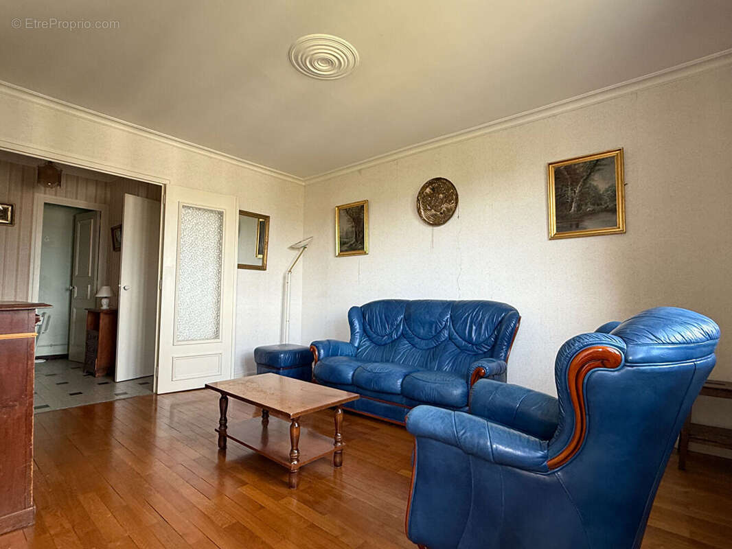 Appartement à BELLEVILLE