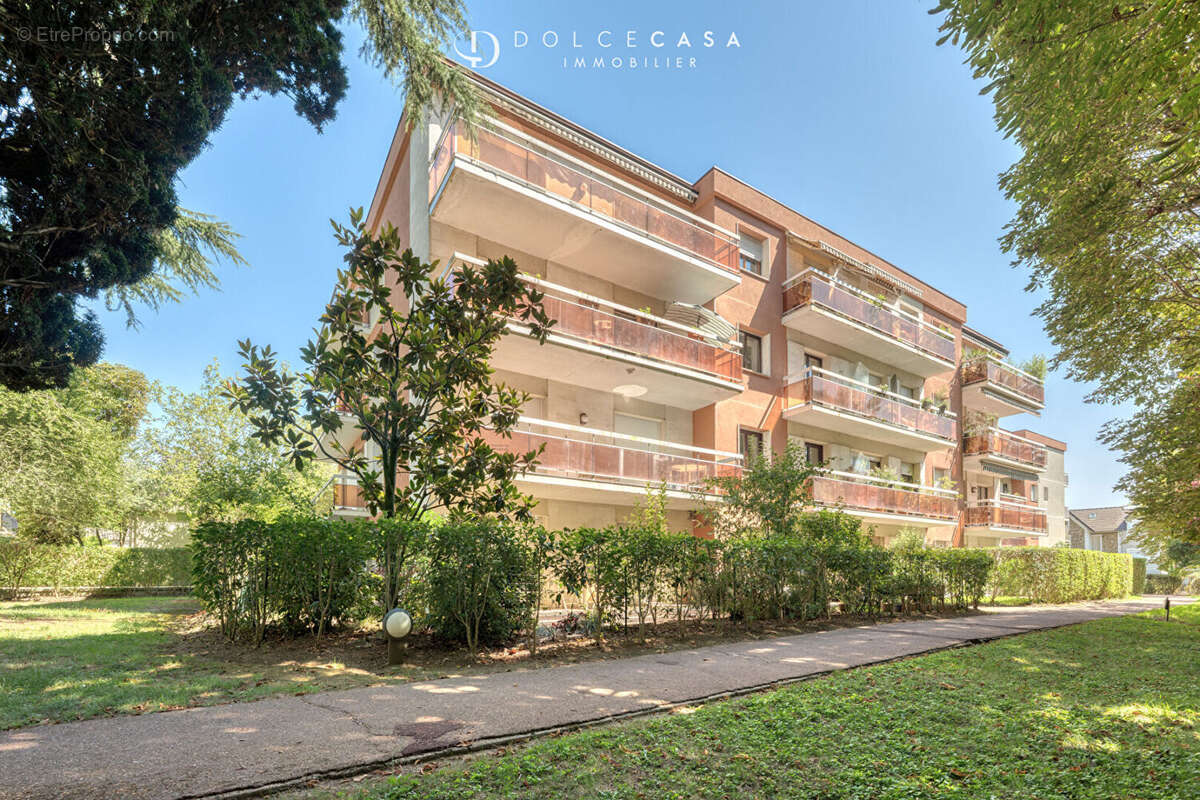 Appartement à LE PERREUX-SUR-MARNE