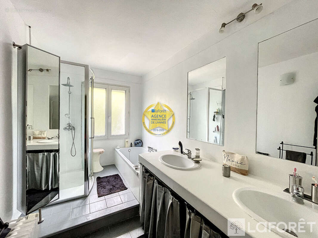 Maison à ROCHEFORT-DU-GARD