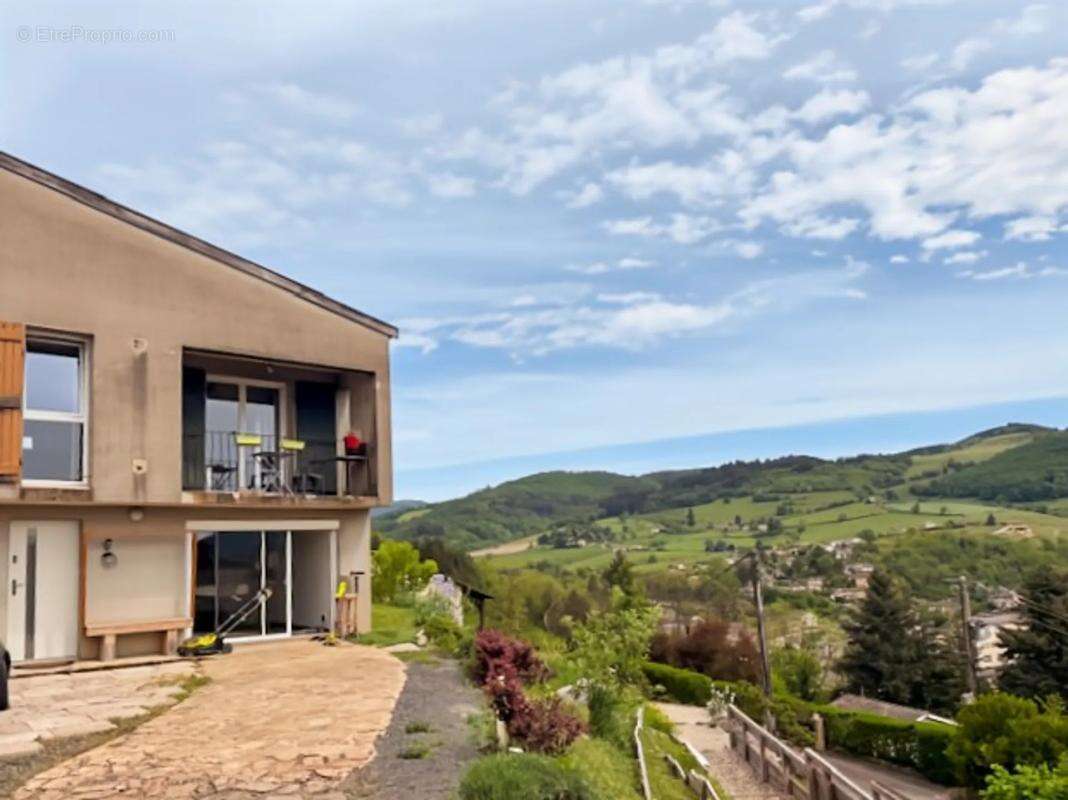 Maison à LAMURE-SUR-AZERGUES