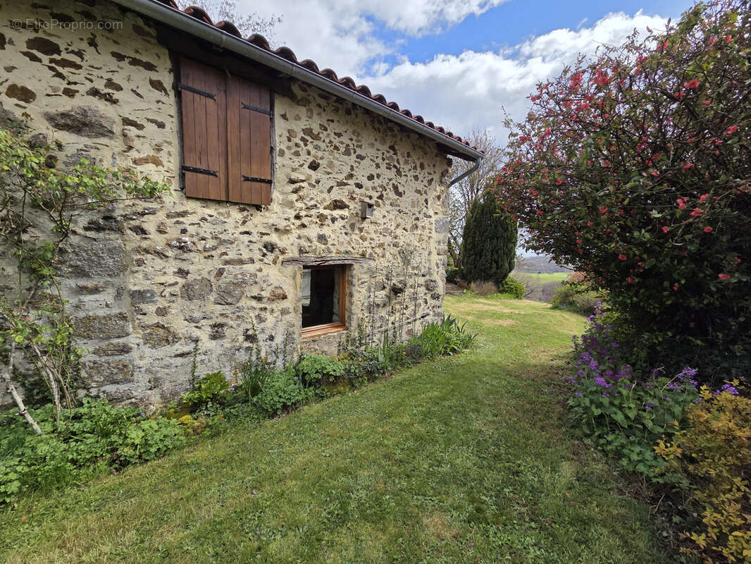 Maison à SAINT-PERDOUX