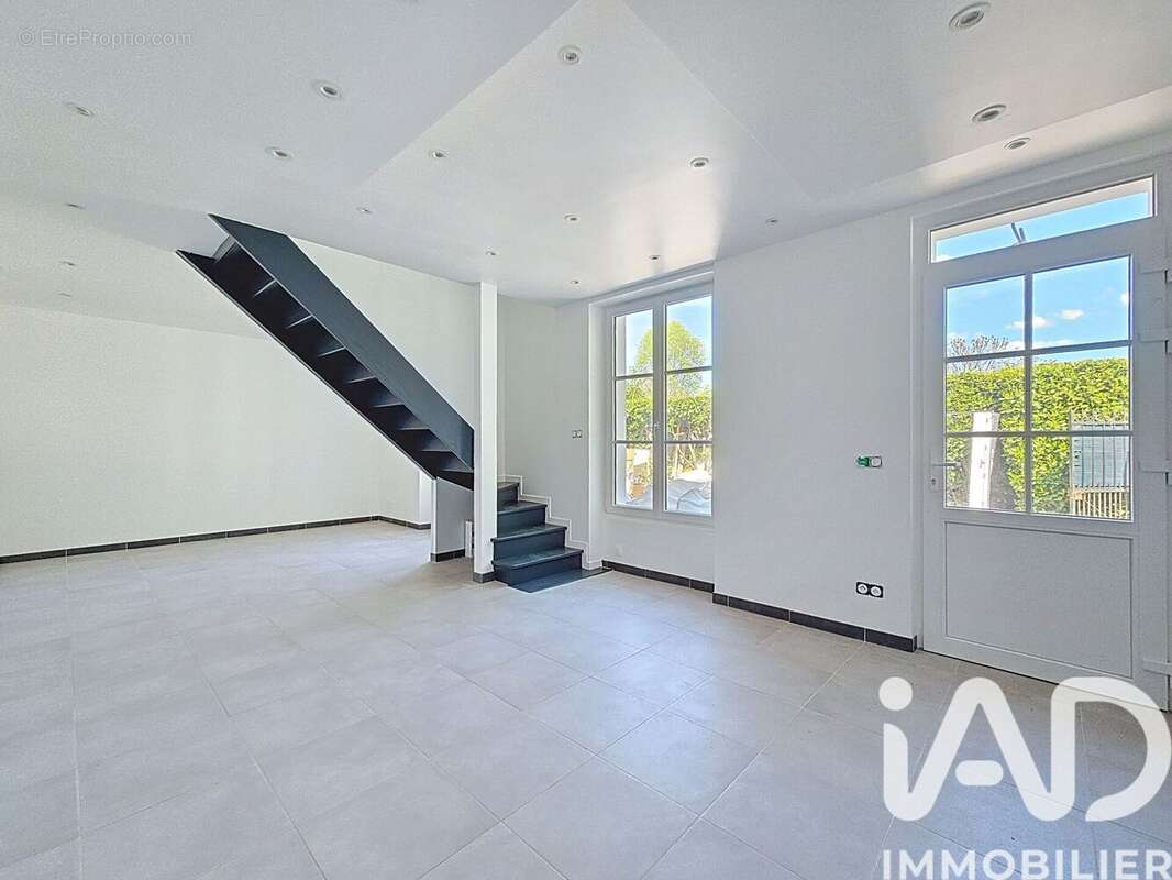 Photo 2 - Maison à TIGERY