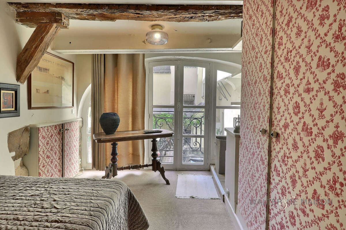 Appartement à PARIS-6E