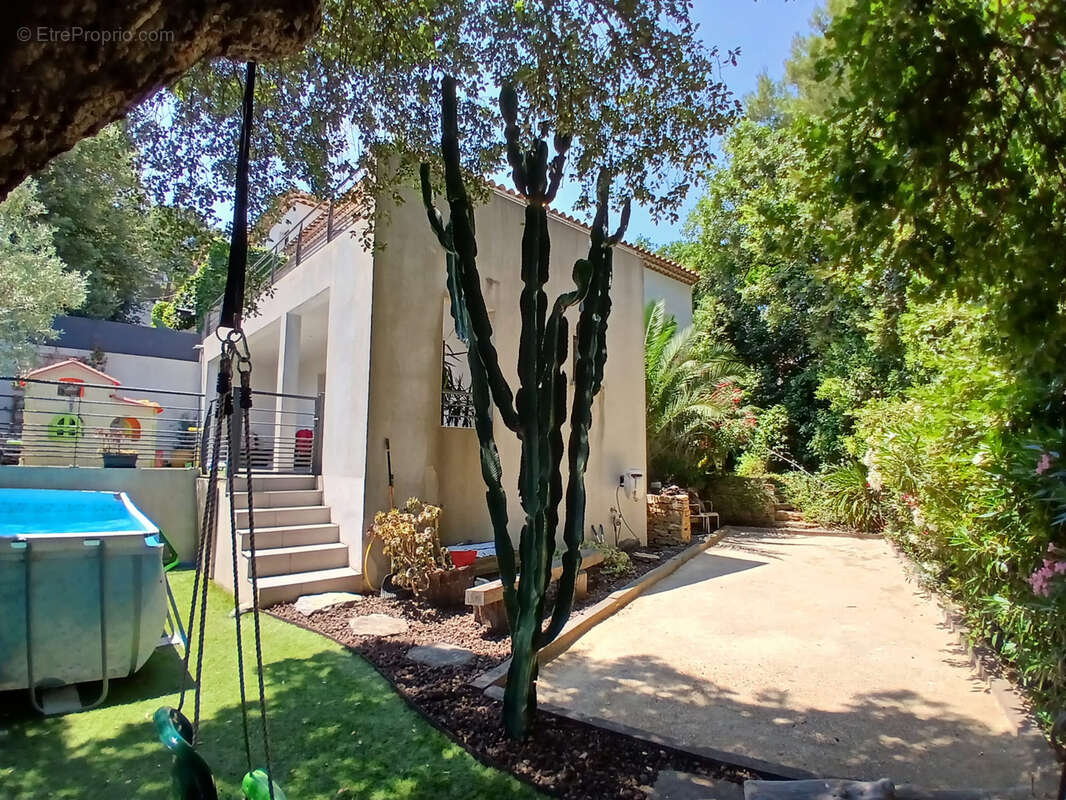 Maison à SIX-FOURS-LES-PLAGES