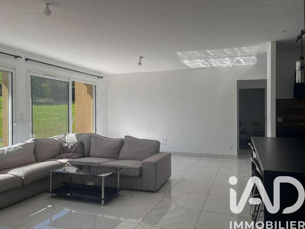 Maison 116 m² à Toulonjac  - photo 6