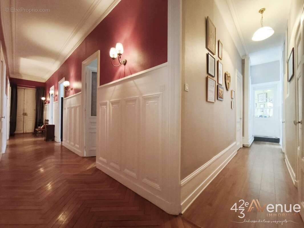 Appartement à SAINT-ETIENNE