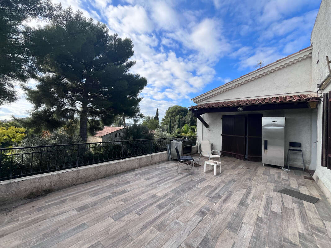 Maison à LA VALETTE-DU-VAR