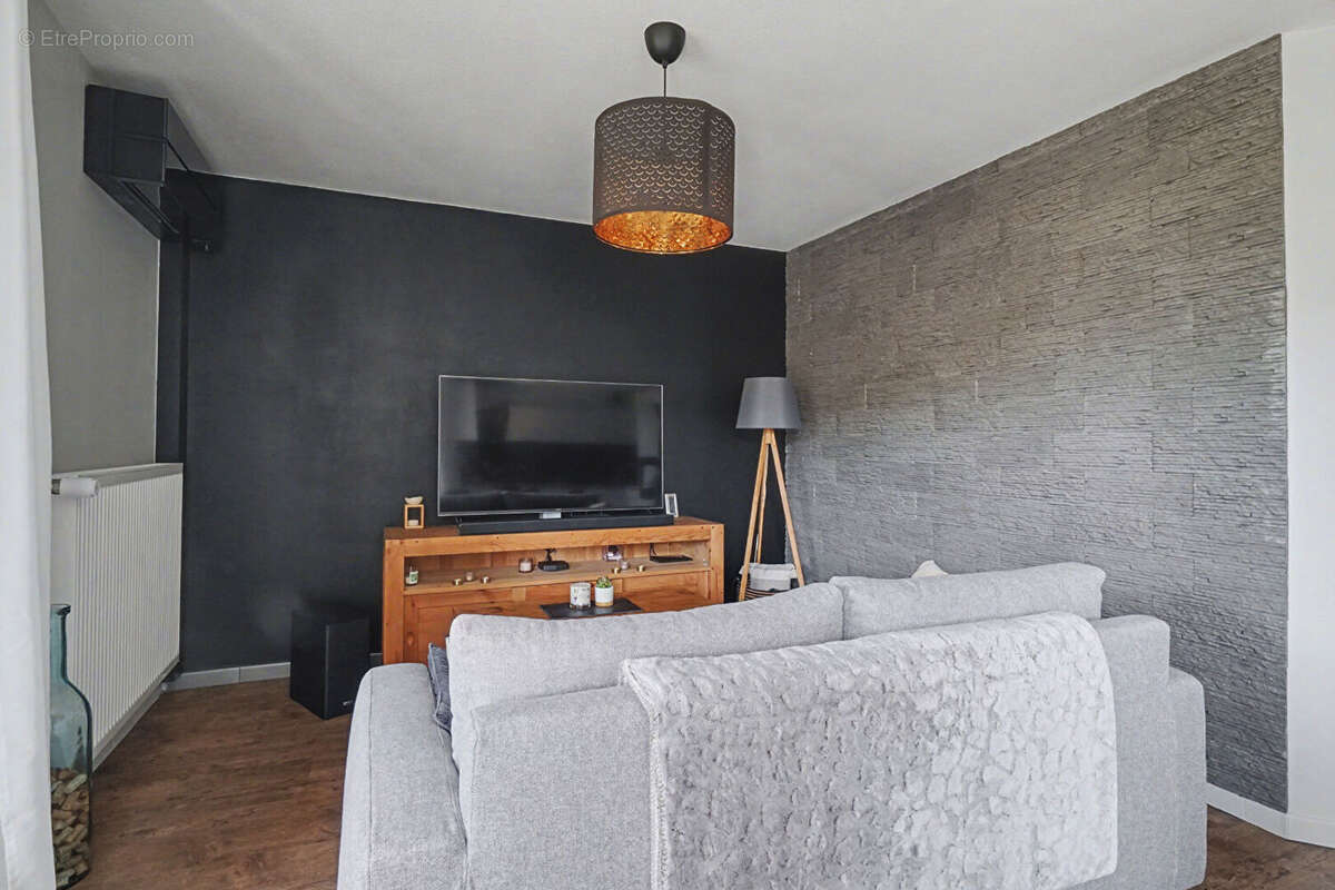 Appartement à SAINT-JEOIRE-PRIEURE
