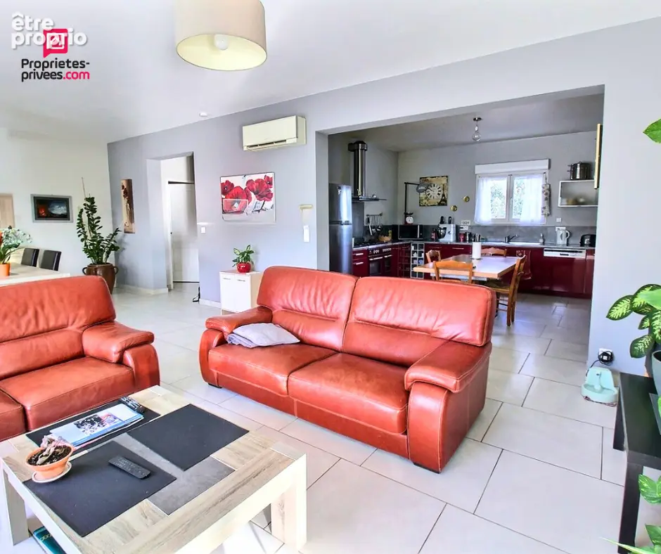 Villa plain pied avec piscine et double garage dans un quartier calme ! - photo 6