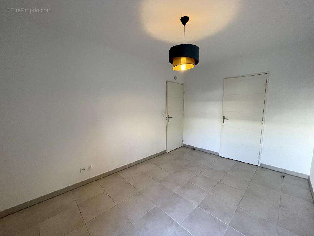 Appartement à LA VALETTE-DU-VAR