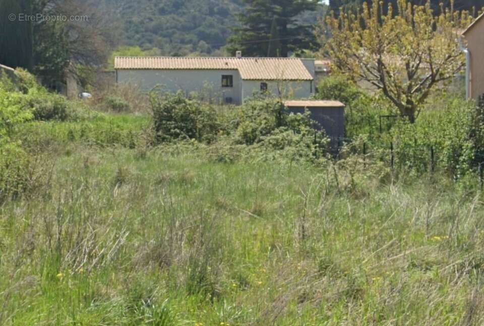 Terrain 430 m² à Saint-Victor-La-Coste  - photo 5