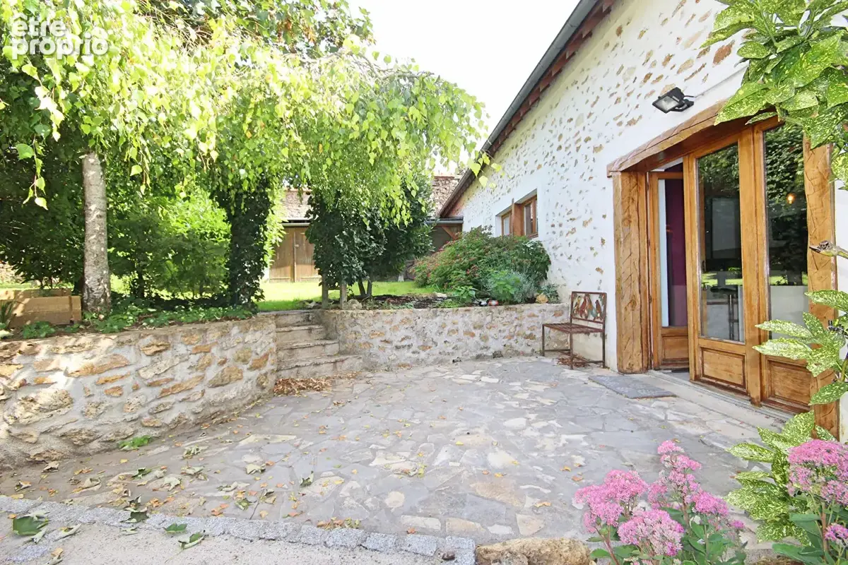 Maison à SAINT-FARGEAU-PONTHIERRY