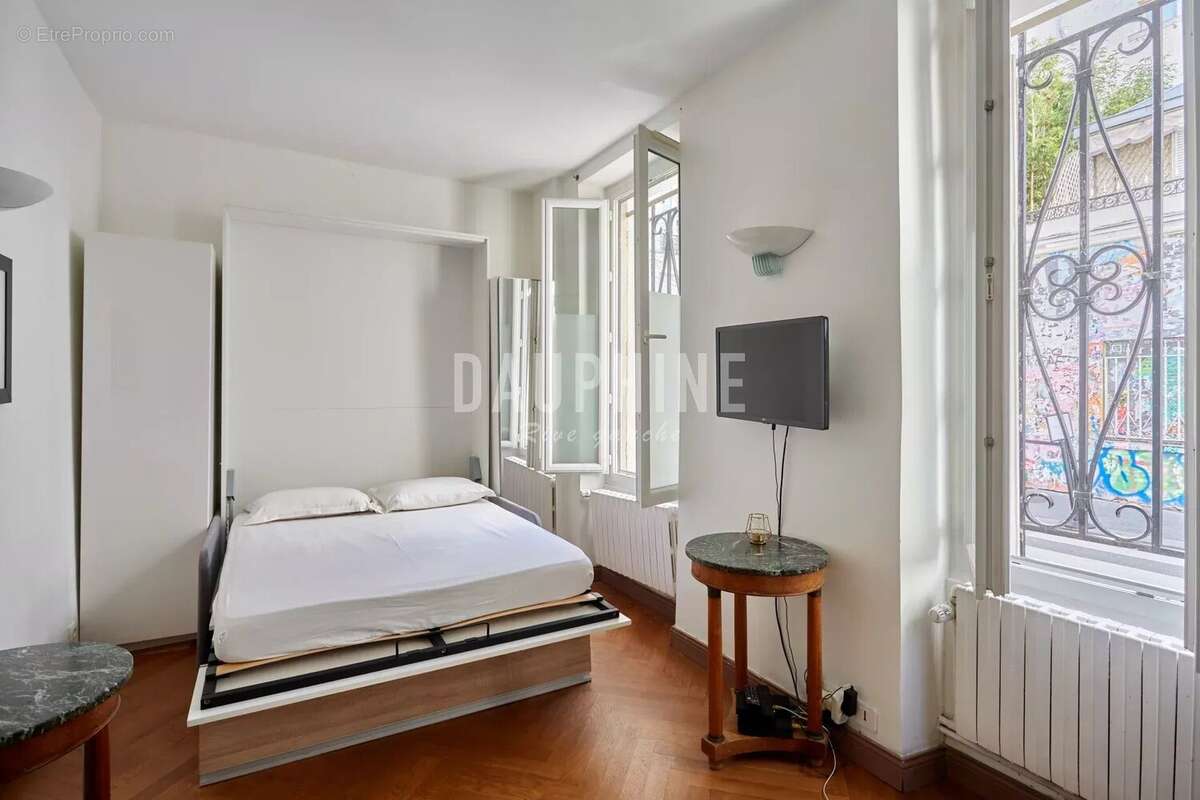 Appartement à PARIS-7E