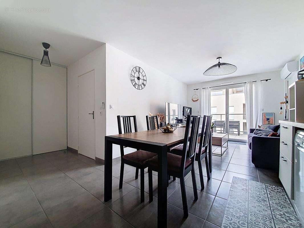 Appartement à SERPAIZE