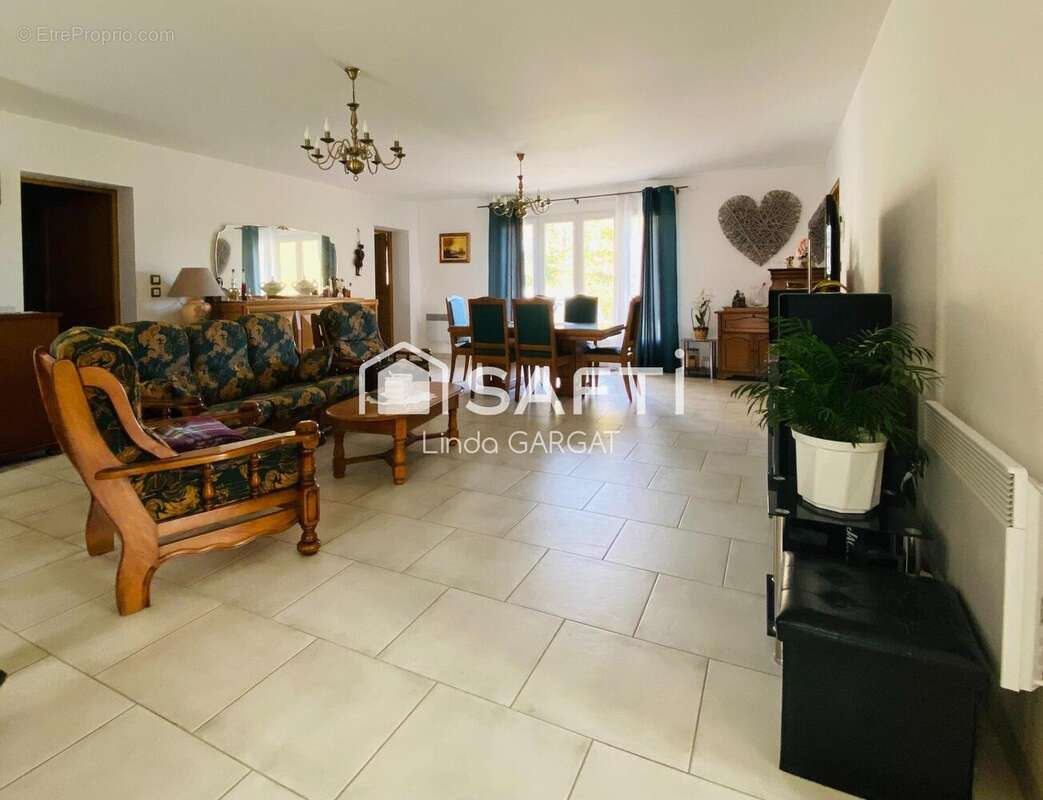 Photo 3 - Maison à SAINT-ETIENNE-DE-FOUGERES