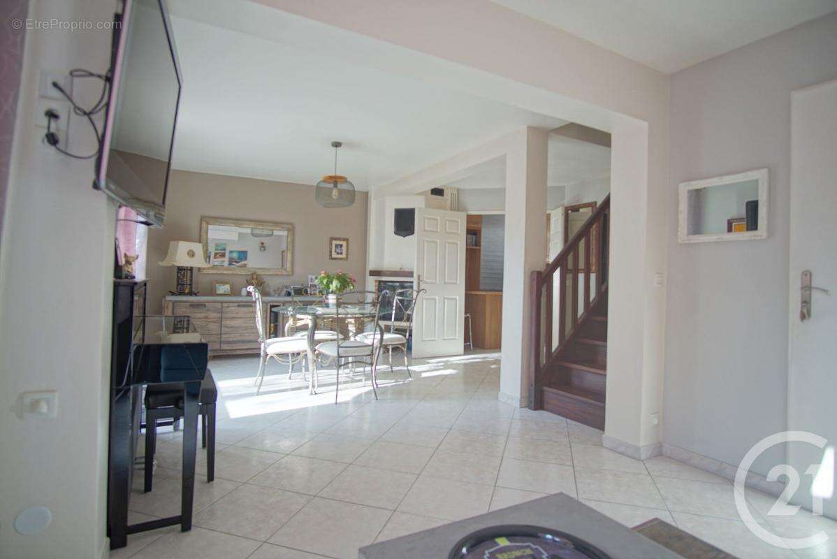 Maison à BONNEUIL-SUR-MARNE