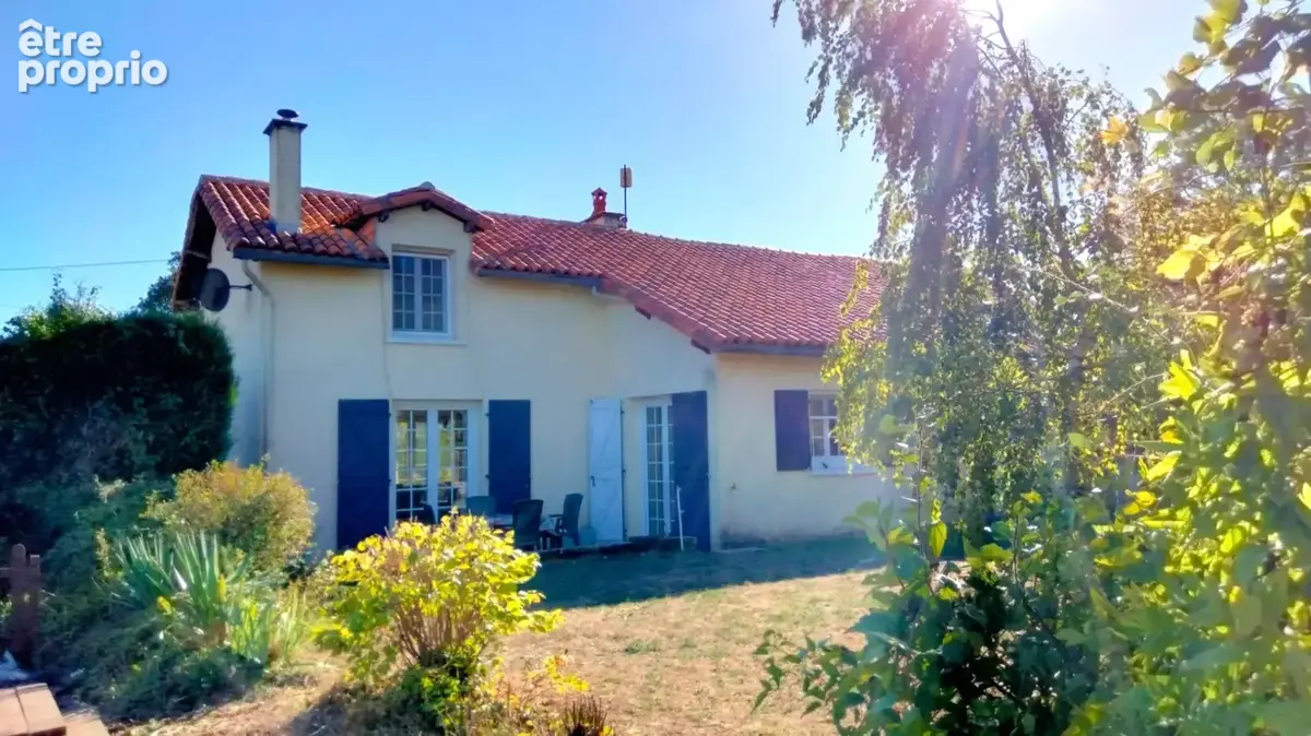 OVERVIEW - Maison à USSON-DU-POITOU