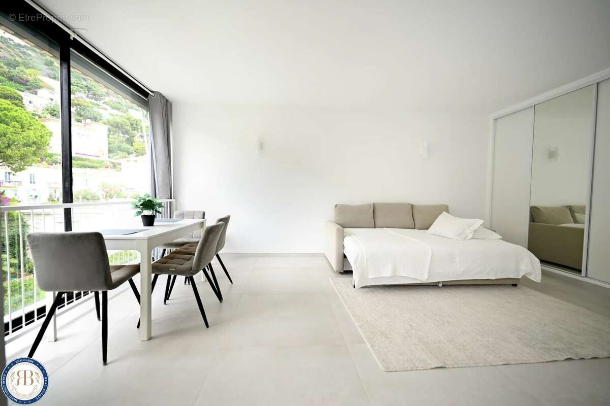 Appartement à BEAULIEU-SUR-MER