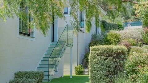 Maison 221 m² à Mandelieu-La-Napoule  - photo 3
